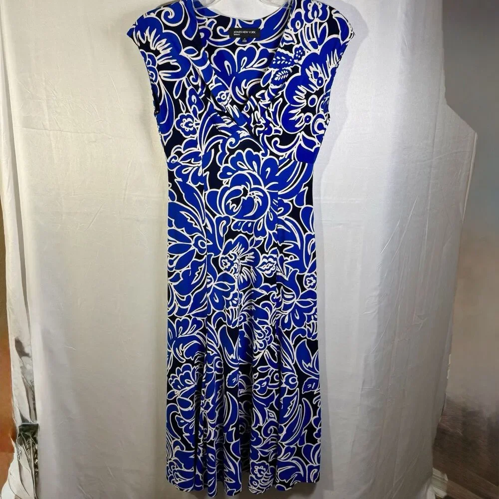 Jones New York Women’s Blue White Floral Print Sleeveless Dress Sizes 4 Dressy